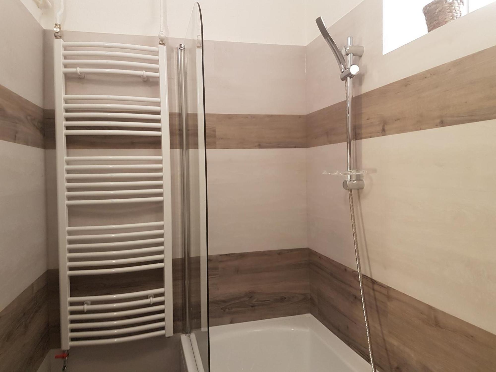 Topart Apartman Тапольца Номер фото