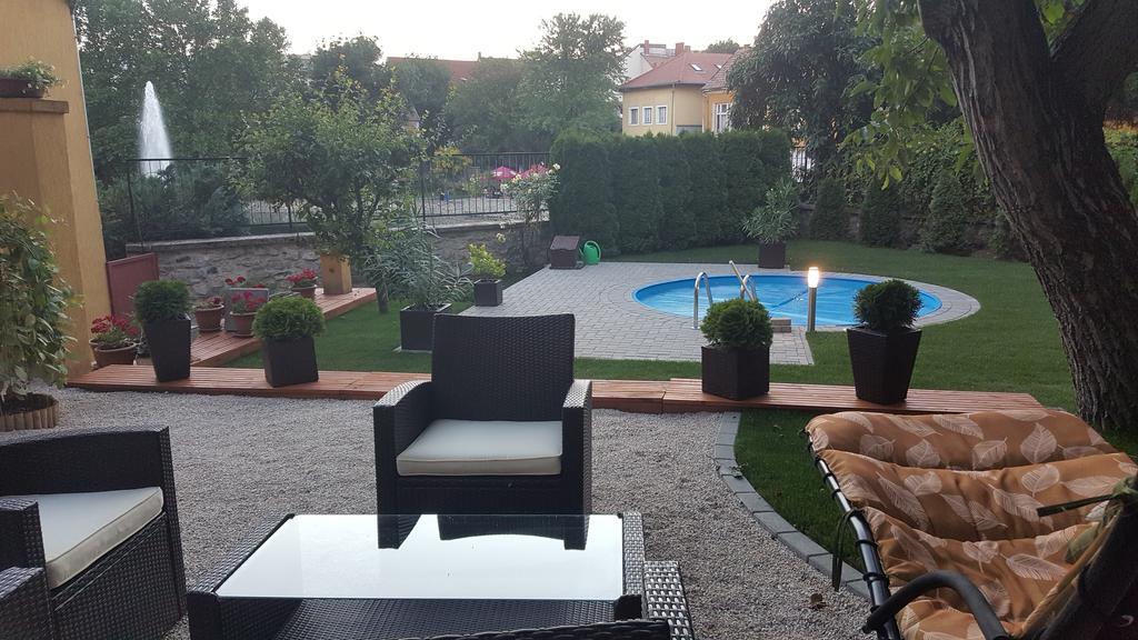 Topart Apartman Тапольца Экстерьер фото