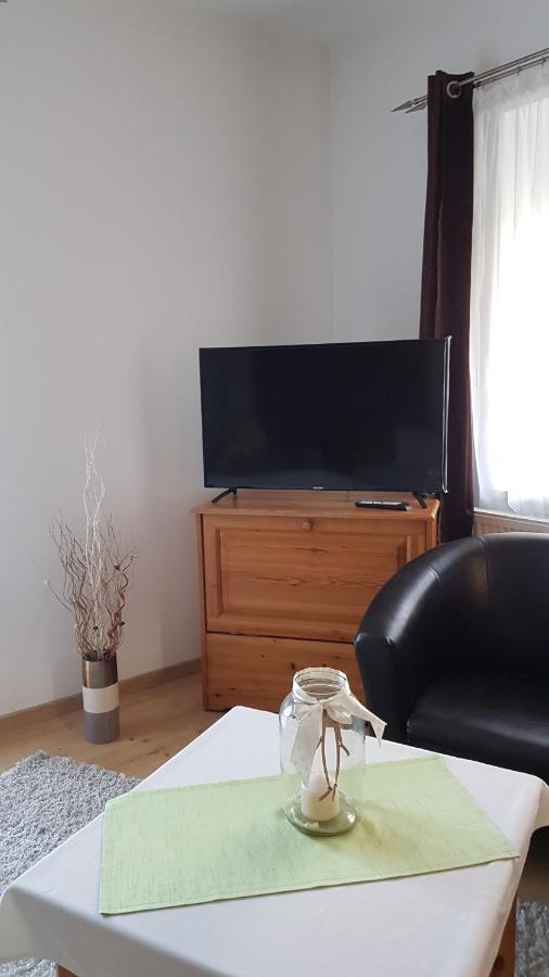 Topart Apartman Тапольца Экстерьер фото