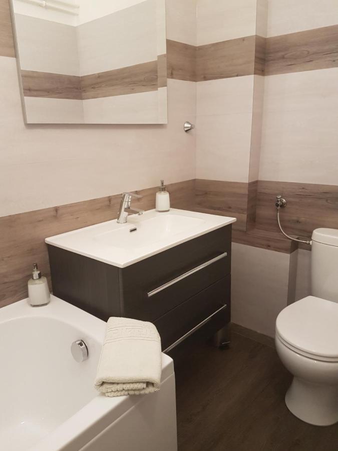 Topart Apartman Тапольца Экстерьер фото